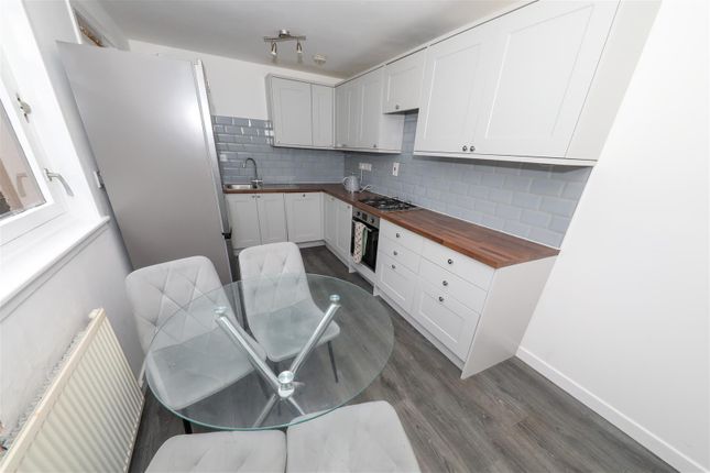36, Wellshot Crescent, Leven photo 5