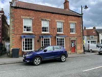 Office to let in 12 Market Place, Kirkbymoorside, York, North Yorkshire