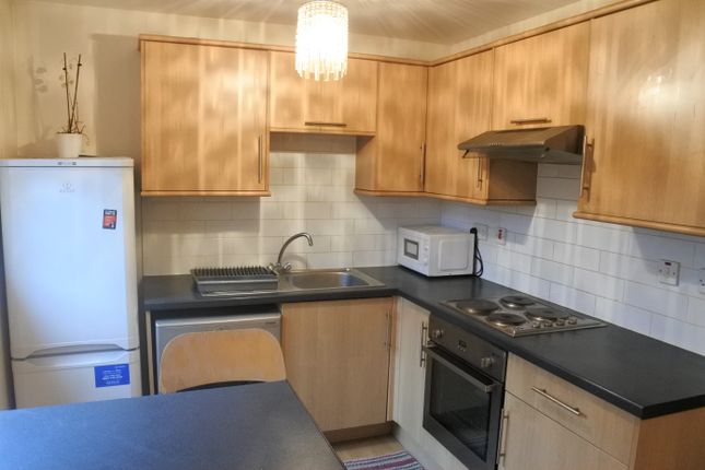 Flat to rent in Higham Station Avenue, London