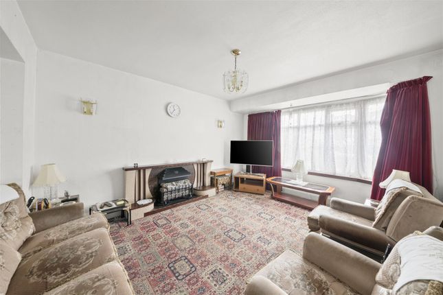 43, Barnhill Road, Hayes photo 2