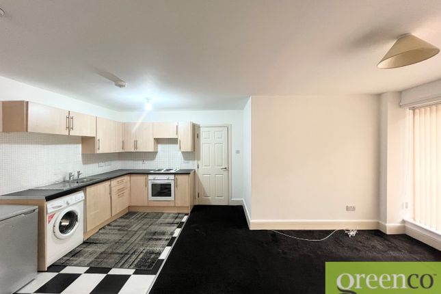 Flat to rent in Upper Chorlton Road, Manchester