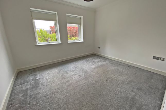 4 Cityview Apartments 14, Lowe Close, Chigwell photo 4