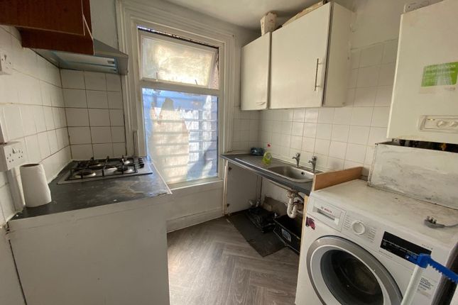 3a Plumstead Road,, Woolwich, London photo 4