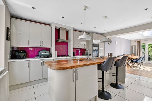 78, Common Lane, New Haw photo 4