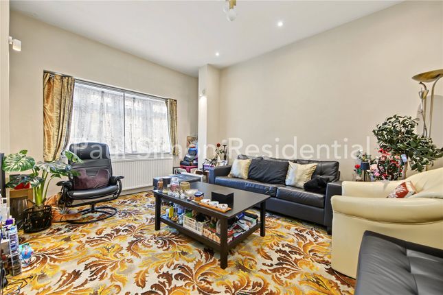 Woodlands Park Road, London photo 3