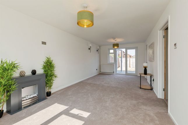 3, Balmoral Close, Bristol photo 2