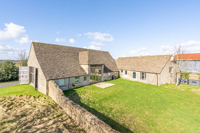 Barn conversion to rent in Avening, Tetbury