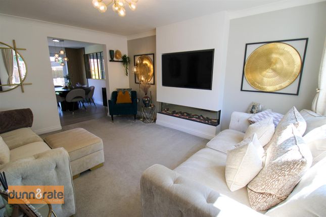 19, Emerald Way, Stoke-On-Trent photo 4