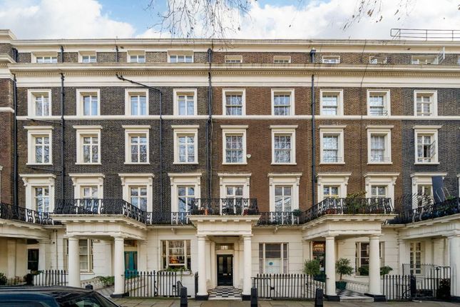 Thumbnail Flat for sale in Sussex Gardens, London