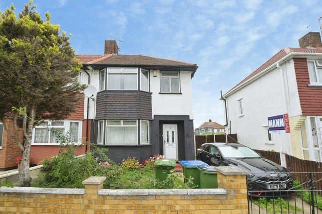 3-bed semi-detached on 11, Blithdale Road, London, £425,000