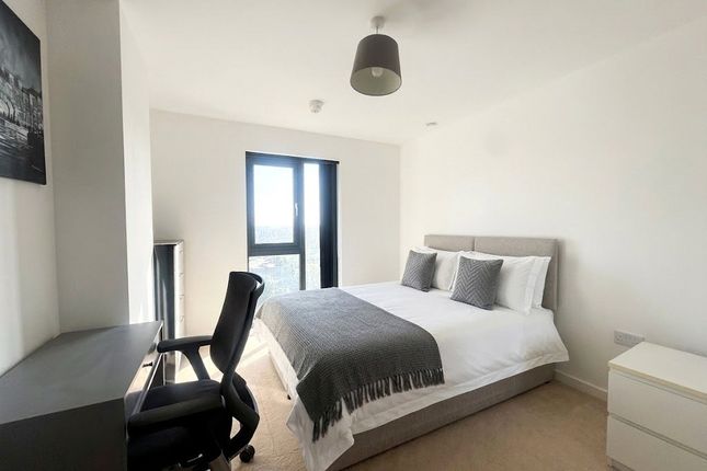Flat 59, Olympian Heights,, Guildford Road, Surrey photo 5