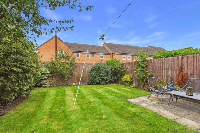 11 Palmdale Gardens, Warrington photo 3