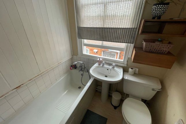 263, Fosse Road South, Leicester photo 5