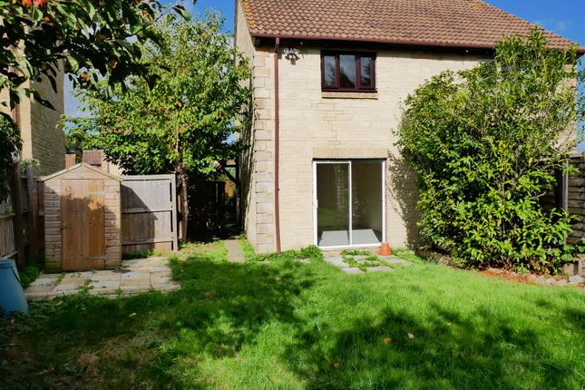 2-bed semi-detached on 57, Magnolia Rise, Calne, £220,000