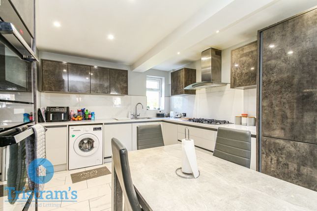 9, Moorsholm Drive, Nottingham photo 3