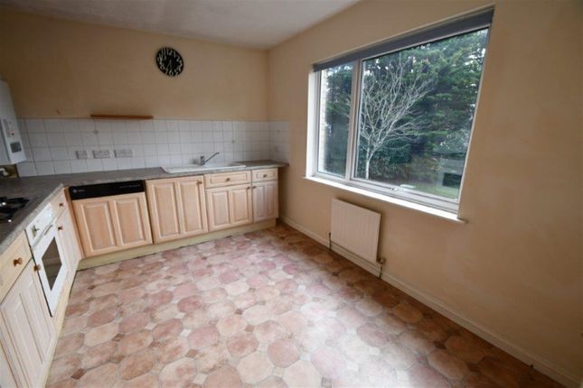 15 Stratford Court, Salisbury Road, Farnborough photo 2
