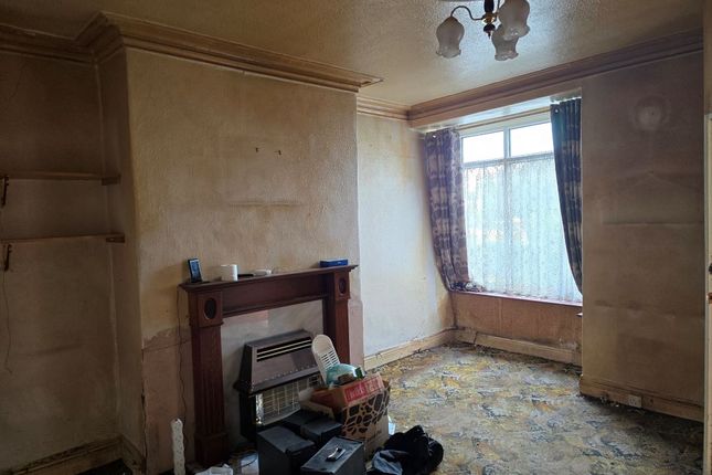 56 Bierley Lane, Bradford photo 2