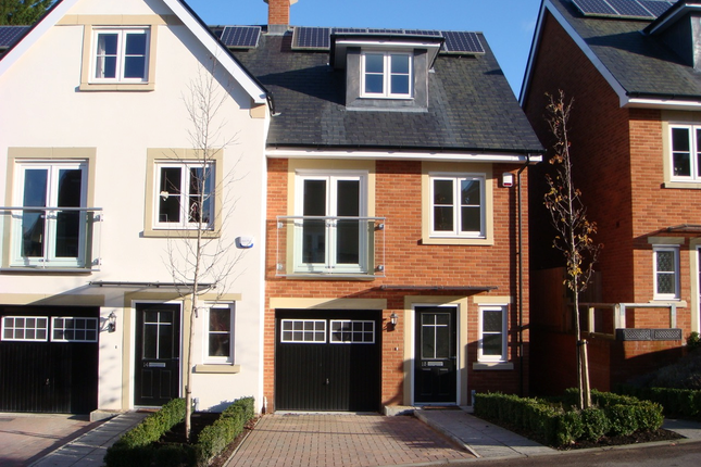 Thumbnail Town house for sale in Greyford Close, Leatherhead
