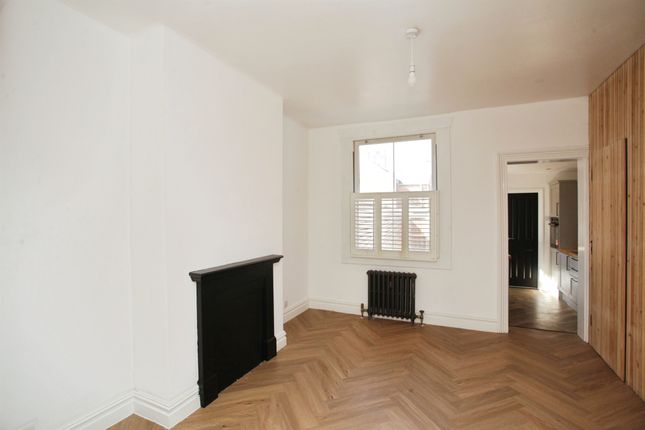 31, Lower Hillmorton Road, Rugby photo 4