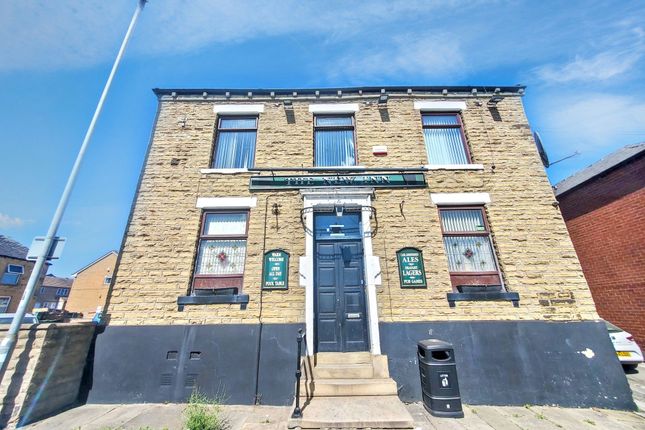 Thumbnail Pub/bar for sale in Halifax Road, Batley