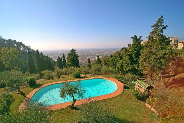 Villa for sale in Bargecchia-Corsanico, Camaiore, Lucca, Tuscany, Italy