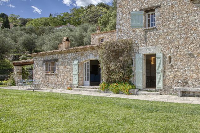 Villa for sale in Speracedes, Mougins, Valbonne, Grasse Area, French Riviera