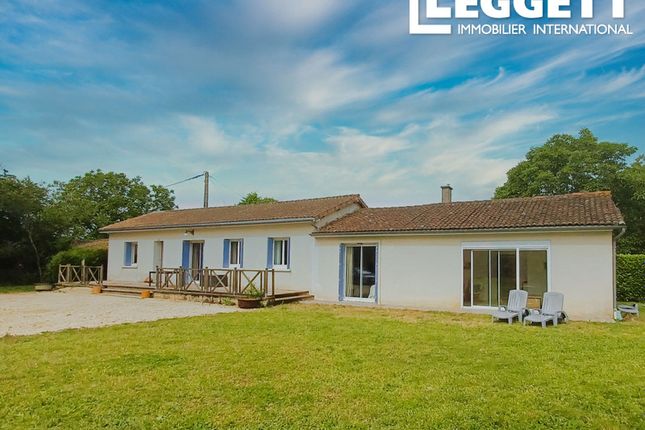 Villa for sale in Lusignan, Vienne, Nouvelle-Aquitaine