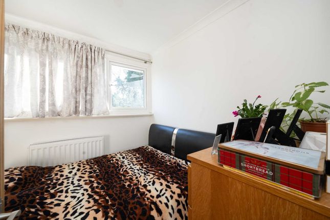 Terraced house for sale in Moss Hall Grove, London