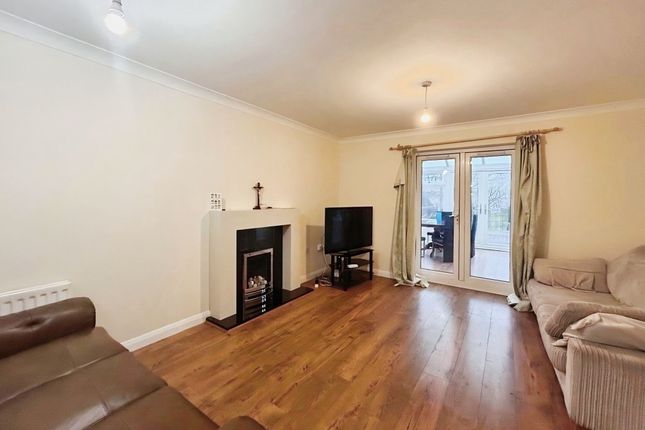 8, Blackmires Way, Sutton In Ashfield photo 3