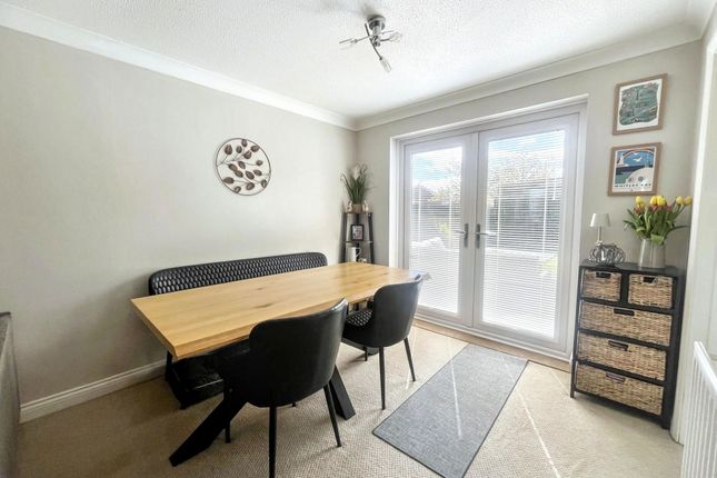 2, Warkworth Drive, Morpeth photo 5
