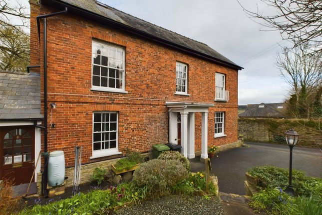 Town house for sale in The Square, Kington