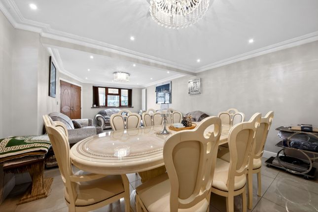 115, Eastbrook Drive, Romford photo 3