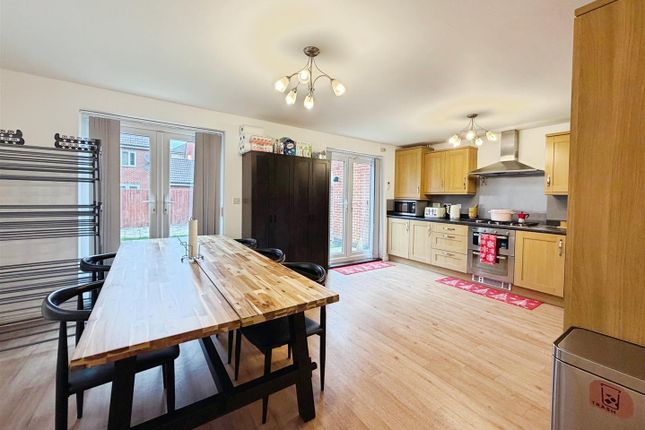 Acer Way, Bury St. Edmunds photo 3