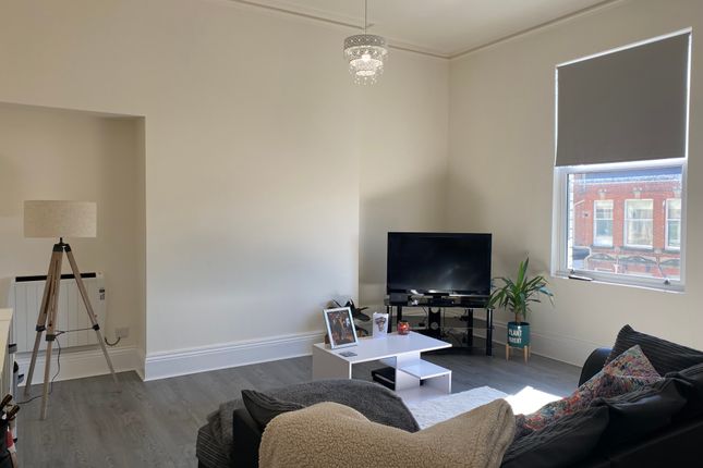 Flat 5, Scarborough photo 4