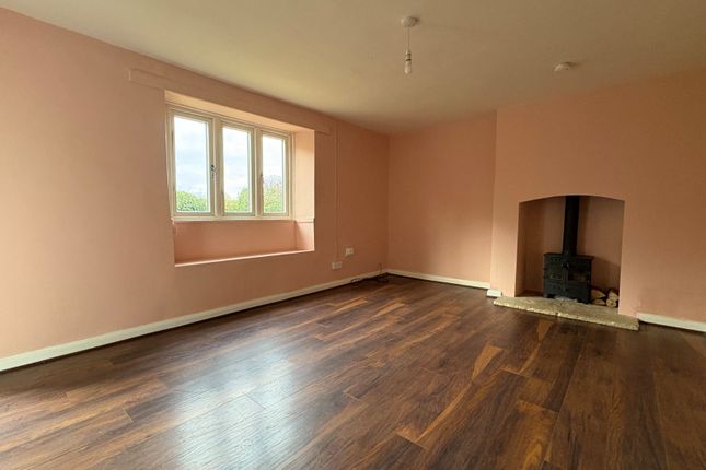 2 Batemans Cottage,, Siddington, Gloucestershire photo 4
