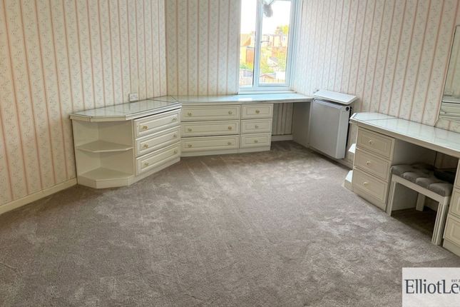 Flat 19, The Greenwoods, Harrow photo 5