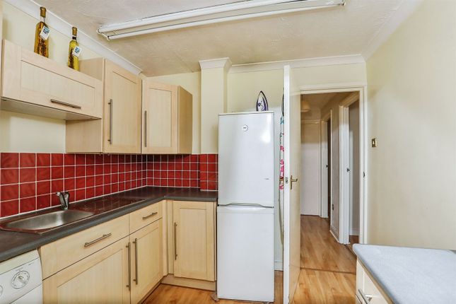 Flat for sale in Roseville Close, Norwich