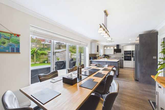 21a, Pitcairn Crescent, Torquay photo 4