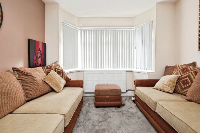 Charlbury Crescent, Birmingham photo 2