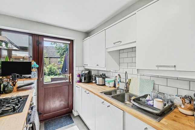 69, Ecton Park Road, Northampton photo 4