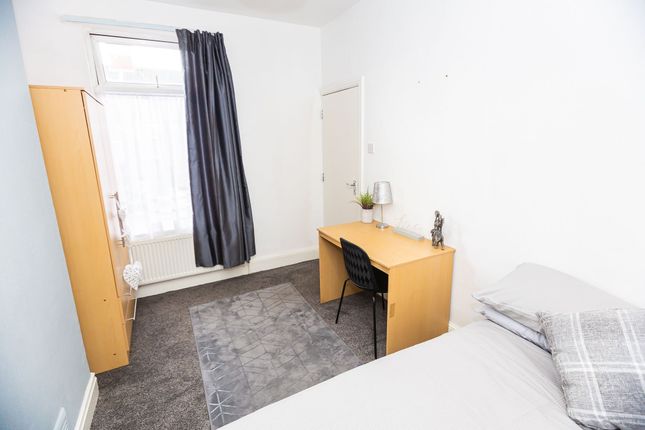 21 Saxony Road, Liverpool photo 5