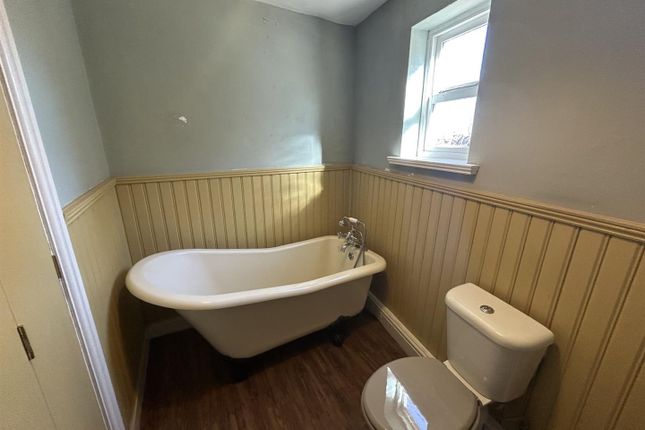 Flat 1, 15, Northgate, Louth photo 4