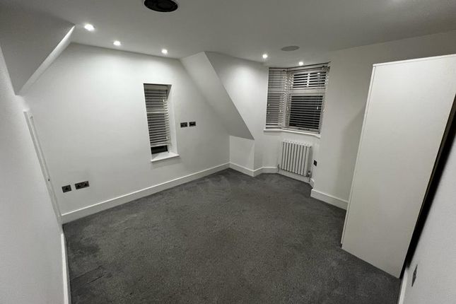 Flat for sale in Baston Road, Hayes