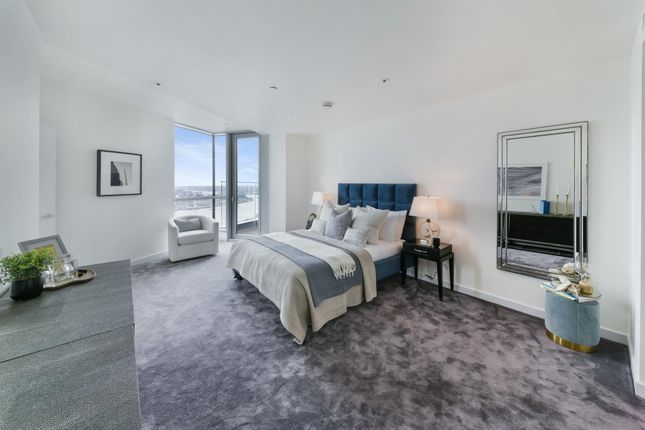 Flat for sale in Charrington Tower, New Providence Wharf, London