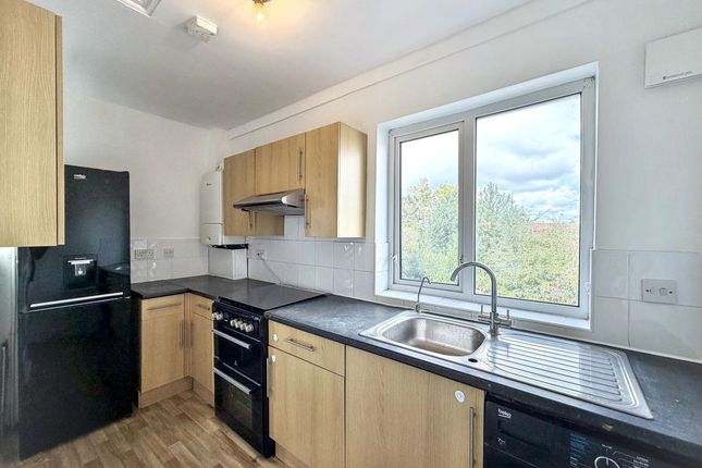 20A, Hayland Close, London photo 2