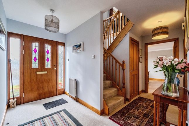 9, Bruce Court, Dingwall photo 4