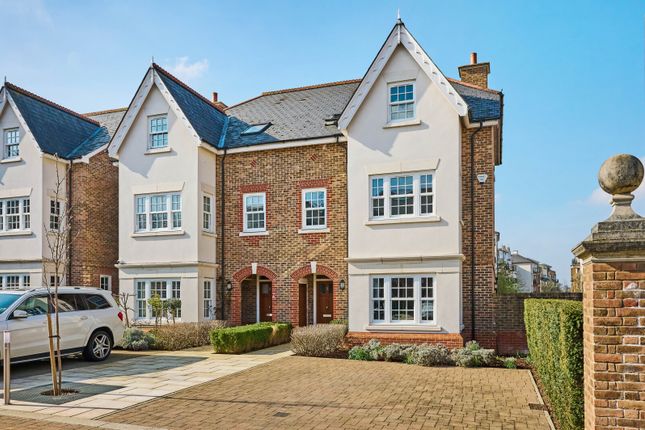 Thumbnail Semi-detached house for sale in Drury Close, Putney, London