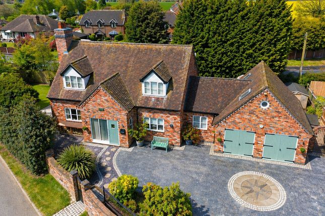 Autumn Cottage, Mustow Green, Kidderminster photo 3