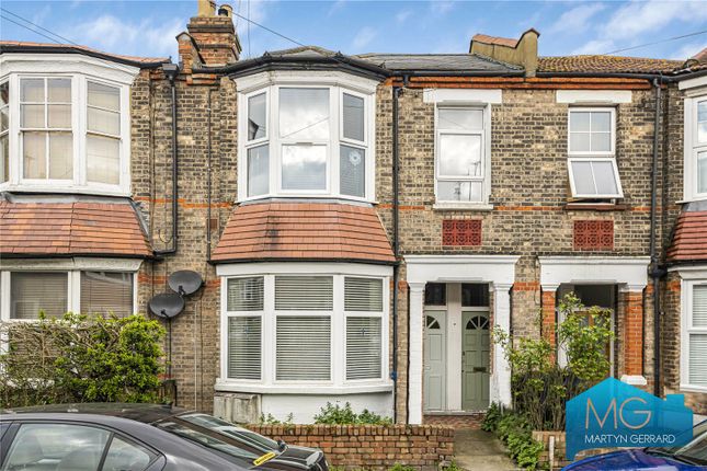 Thumbnail Flat for sale in Kitchener Road, East Finchley, London