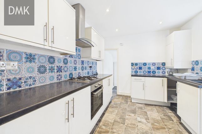 71 Morfa Street, Bridgend photo 4
